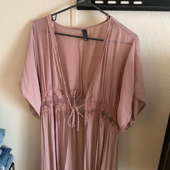 Mauve Duster - Picture 1 of 3